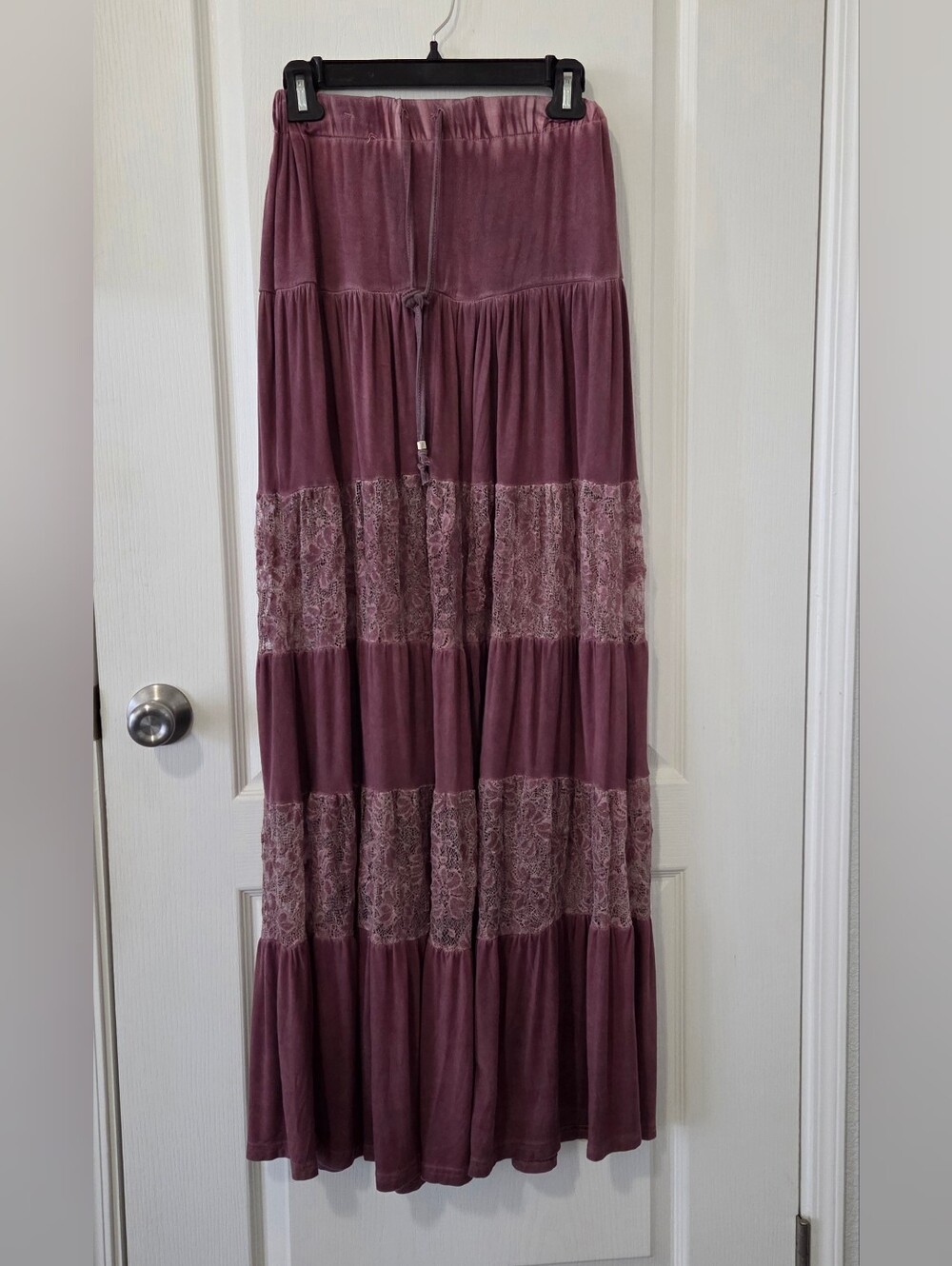 POL Mauve Tiered Maxi Skirt with Lace Panels